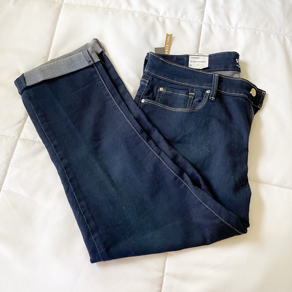 Capris - Picture 10 of 10